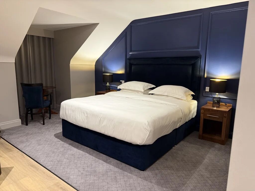 Deluxe Double Room, 1 King Bed, Garden View | Desk, laptop workspace, soundproofing, free WiFi