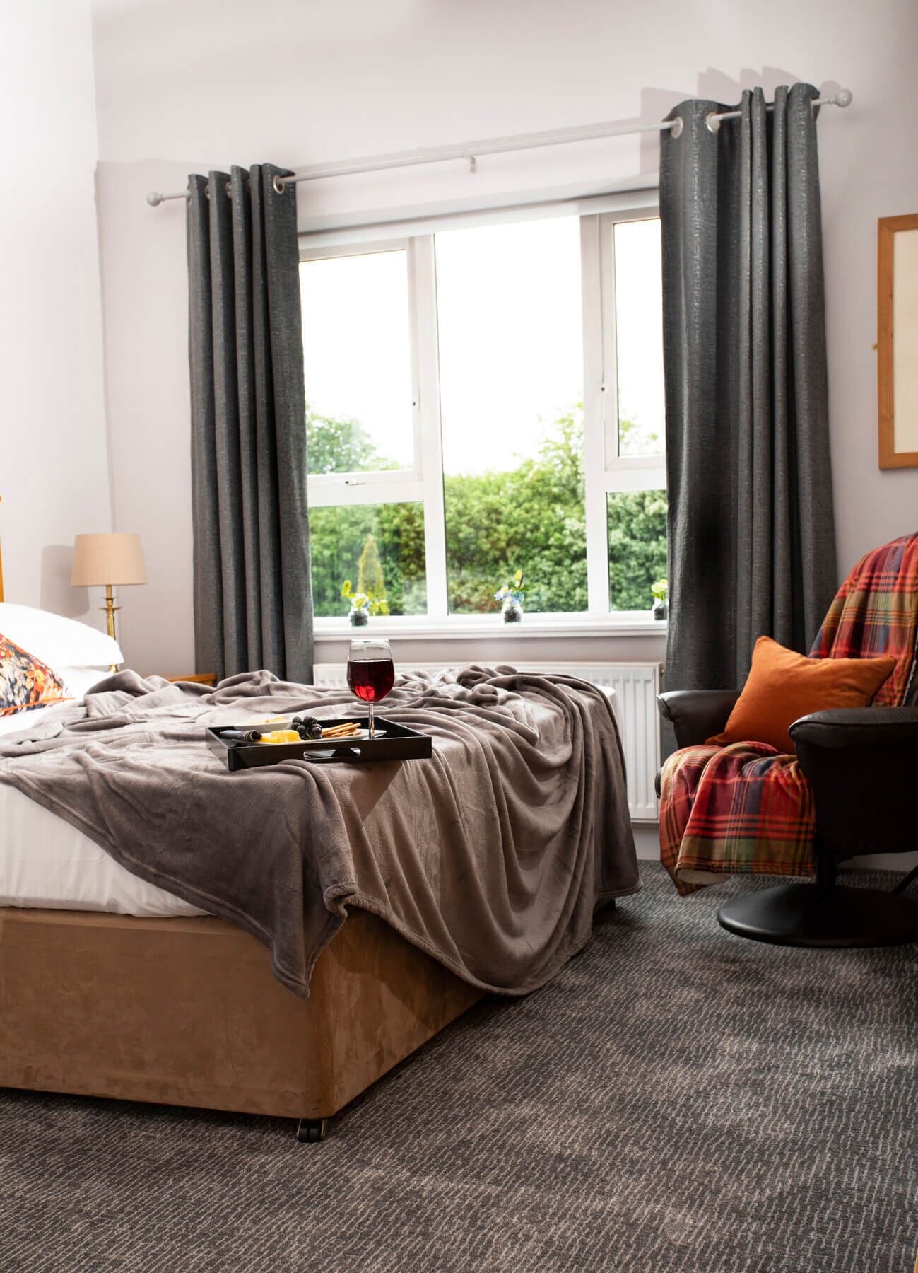 Suite, Kitchenette | Desk, laptop workspace, soundproofing, free WiFi