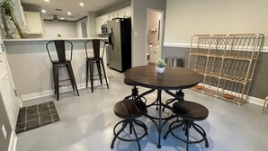 Dining - Centrally Located 4-Bed Getaway with 2.5 Baths (San Antonio)