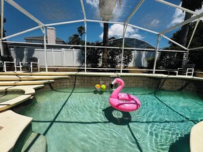 Piscine extérieure, piscine chauffée
