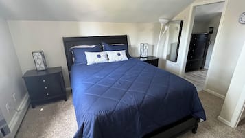 3 bedrooms, desk, iron/ironing board, WiFi