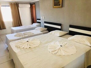 Comfort Quadruple Room, City View | Free WiFi - Hotel Oasis (Santa Cruz Cabrália)