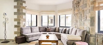 Charming 3-Bedroom Home in Heart of Daliyat al-Karmel. Park & Walk Everywhere