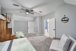 6 camere, ferro/asse da stiro, culla da viaggio, Wi-Fi gratuito