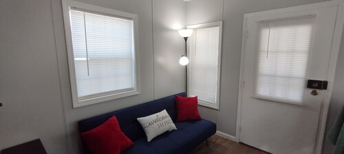 Cozy House Near Parks