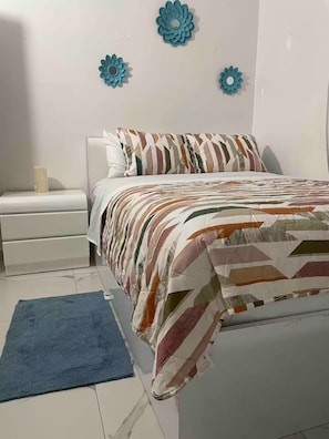 3 bedrooms, iron/ironing board, WiFi, bed sheets - Villa Tauro apt A (Carolina)