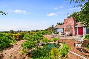 Pool - Baxter's Bayview Guest House Near Cal Poly (Arcata)