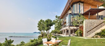 Luxury Thailand Beach Front  View Chef, Staff included  lth10