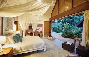 8 bedrooms, travel crib, free WiFi, bed sheets