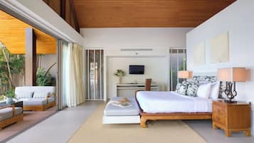 8 bedrooms, travel crib, free WiFi, bed sheets