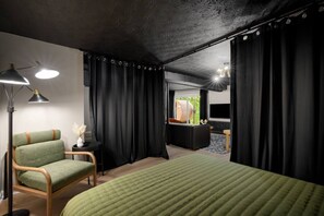 3 Schlafzimmer, Schreibtisch, Bügeleisen/Bügelbrett, Reisekinderbett