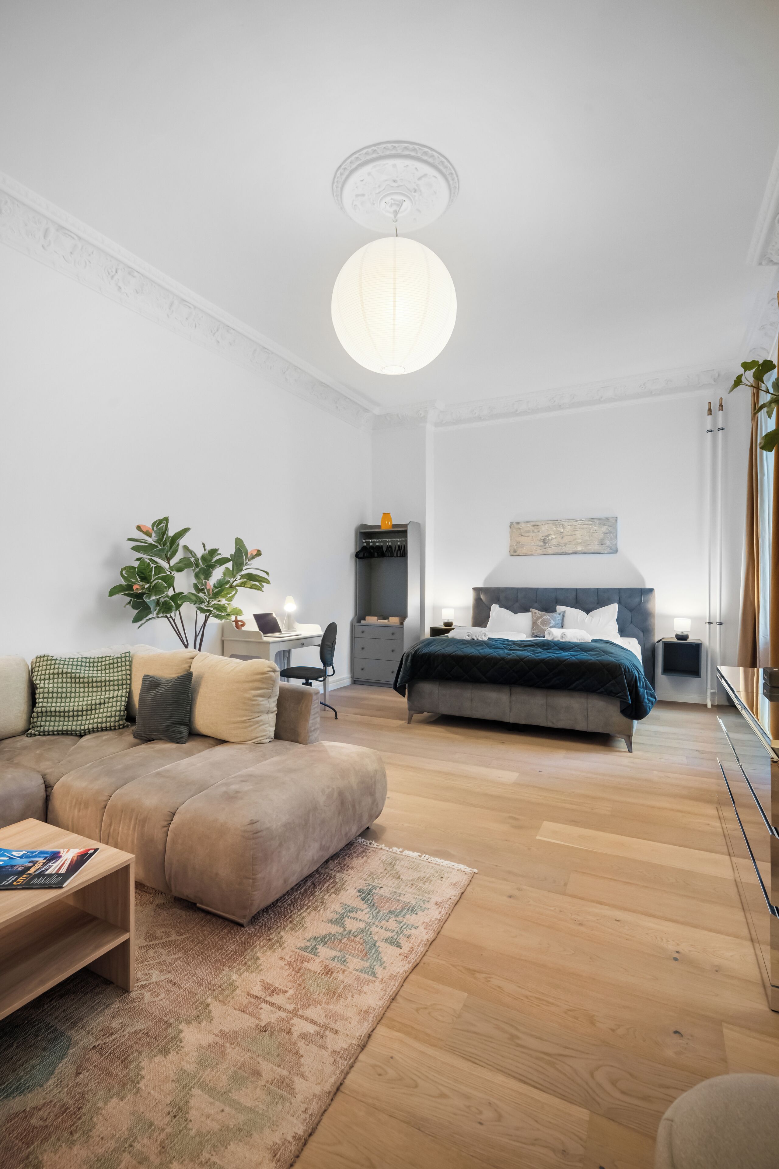 2 bedrooms, desk, iron/ironing board, travel crib