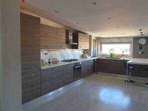 Private kitchen - Nice and cozy two-bedroom apartment (Roccasecca Stazione)