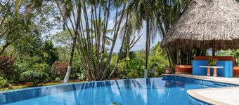 Exquisite 3-bedroom hideaway with a pool, open-air living, and just minutes from San Ignacio.