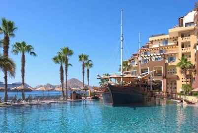 1BD Suite in Villa del Arco Beach Resort in Cabo San Lucas