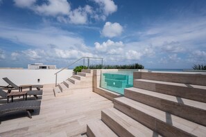 Property grounds - Luxury Modern Beachfront Apartment - Incredible Sunrise and Sunset View (Puerto Morelos)
