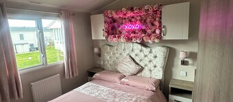 Skye Breaks Boutique Holiday Home Stay By The Coast