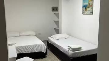 Comfort-dobbeltværelse | Badeværelse | Håndklæder, Sæbe, Toiletpapir