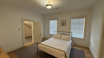 3 habitaciones, tabla de planchar con plancha y wifi gratis