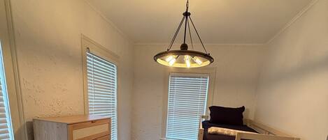 3 多间卧室、熨斗/熨衣板、免费 WiFi、床单