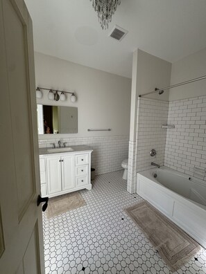 Hair dryer, towels