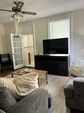 Smart TV, books
