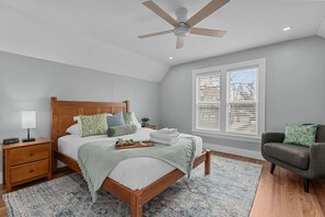 4 bedrooms, iron/ironing board, travel crib, free WiFi