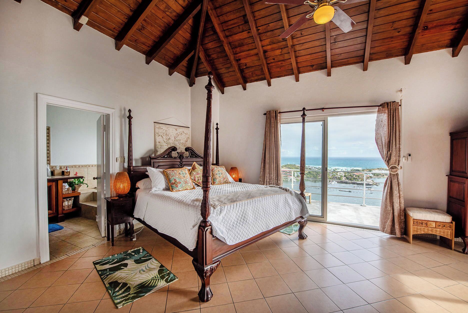 3 sovrum, skrivbord, strykjärn/strykbräda och gratis wi-fi