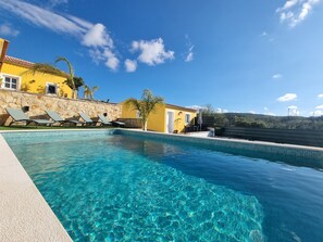 Alberca al aire libre 