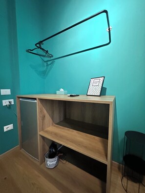 Comfort-Studio, Stadtblick | Schreibtisch, laptopgeeigneter Arbeitsplatz, kostenloses WLAN