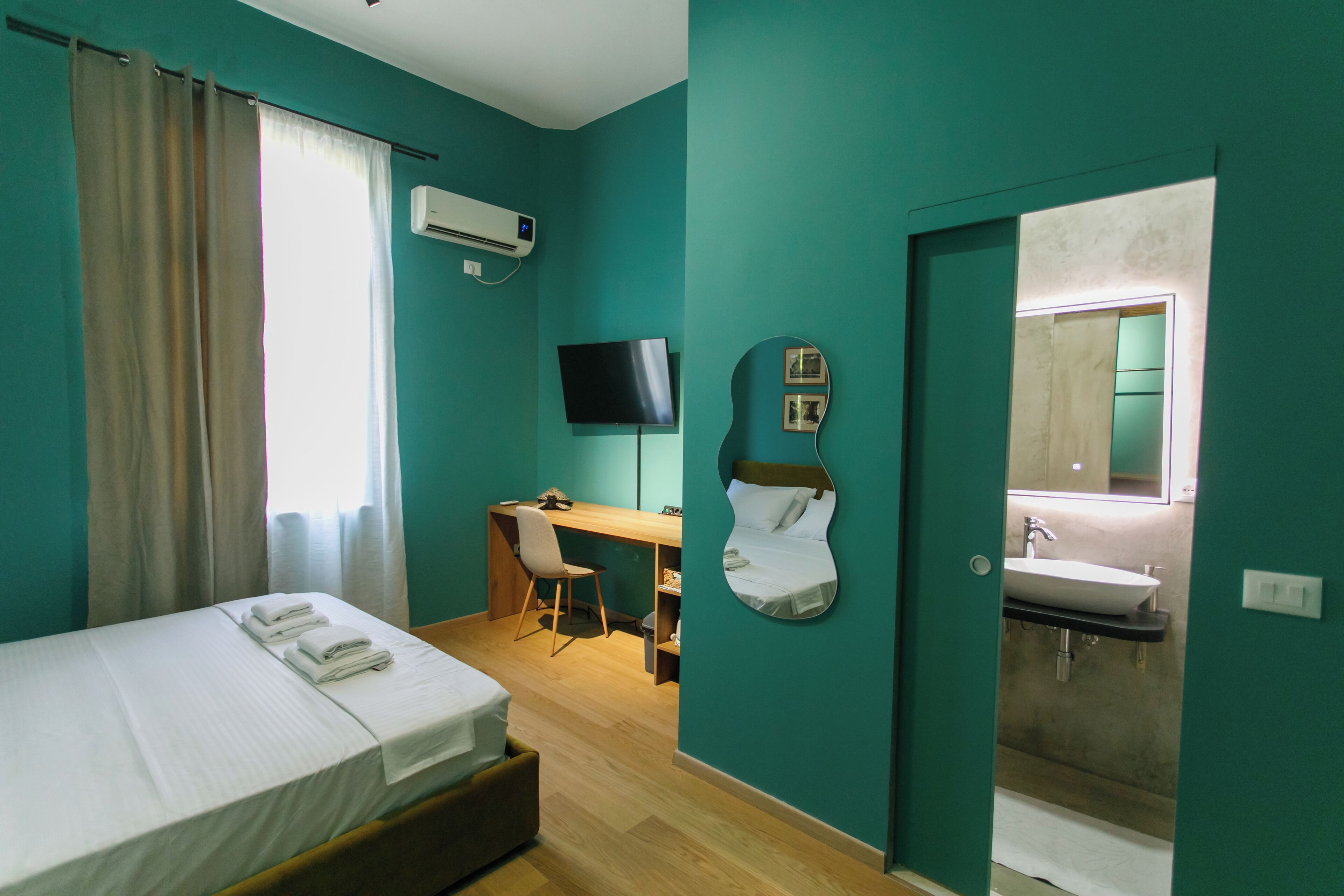 Comfort Studio, City View