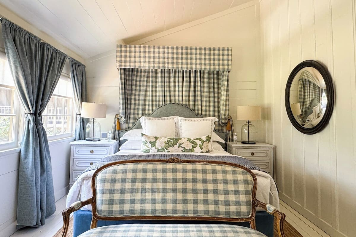 1 bedroom, Frette Italian sheets, premium bedding, minibar