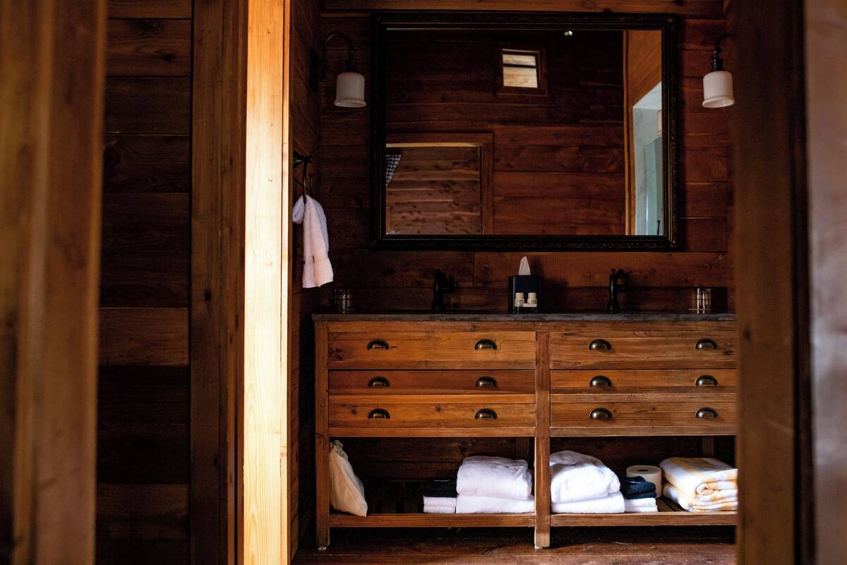 Luxury Suite | Bathroom | Shower, designer toiletries, hair dryer, bathrobes