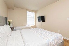 2 bedrooms, desk, iron/ironing board, free WiFi