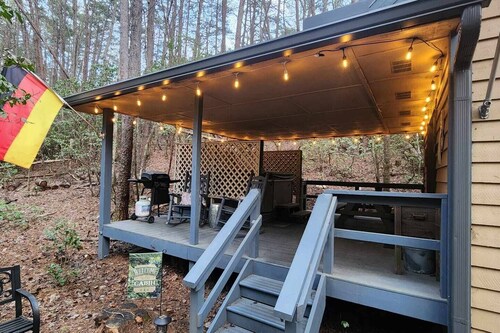 Ruby's Haus | Hot Tub | Dog Friendly | Fireplace