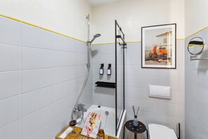 Hair dryer, towels, soap, toilet paper - *Simply Cozy*, near trade fair, highspeed WiFi (Chemnitz)