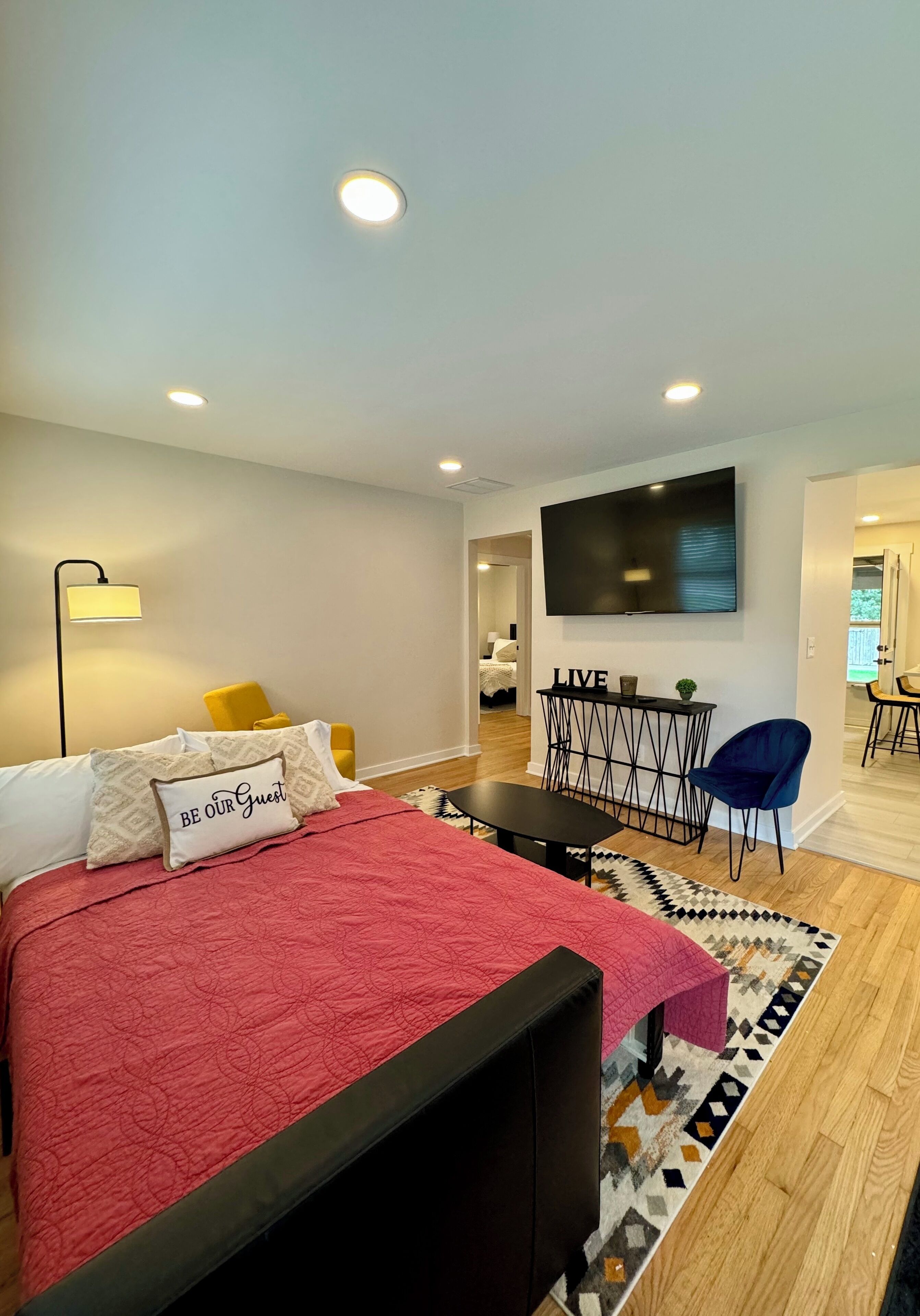 2 bedrooms, WiFi, bed sheets