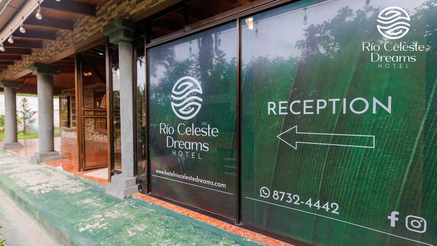 Hotel Rio Celeste Dreams