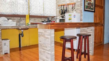 Family Studio Suite, Mountain View | Private kitchen | Mini-fridge, coffee/tea maker, electric kettle