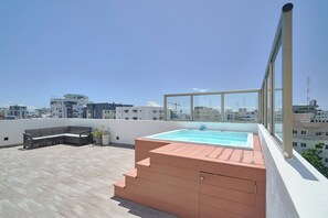 Outdoor spa tub - City Sophistication Elegant 2BR Top
Location (Santo Domingo)