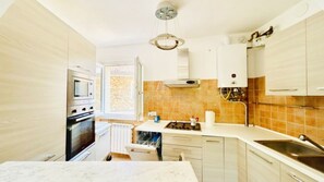 Private kitchen - Oro Apartment - Accesso diretto al Lago (Sirmione)