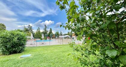 Flora Apartment - 100 metres from Lake Garda - Swimming pool