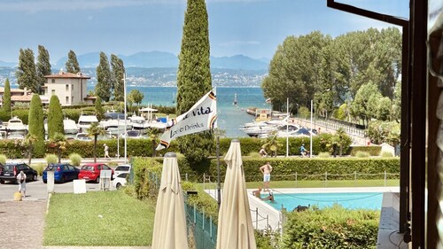 Mercury Apartment - Vista Lago con Piscina