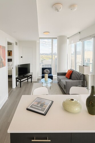 One bedroom fully furnished Condo apartment - Northyork