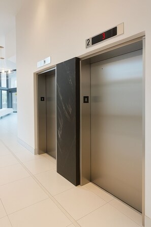 Unclassified image, 2 of 14, button