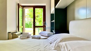 1 bedroom, WiFi - Turchese Apartment - central and with pool (Sirmione)