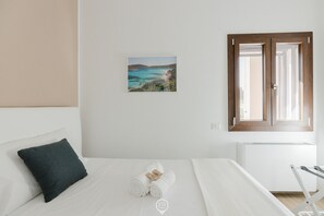 4 bedrooms, WiFi, bed sheets