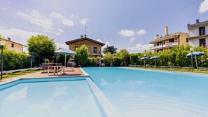 Pool - Moonlight Apartment - Solarium Vista Lago (Desenzano del Garda)