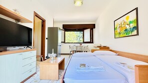 2 bedrooms