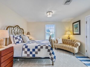 4 Schlafzimmer, Bügeleisen/Bügelbrett, kostenloses WLAN